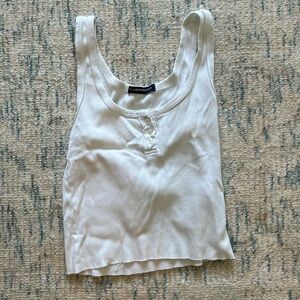 white brandy melville tank top⭐️